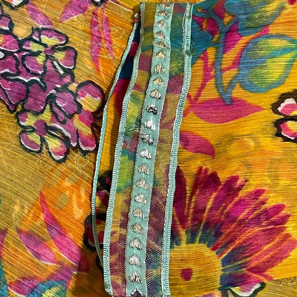 VINTAGE CHARMS Womens Pink Blue Floral Print Embroidered Tunic Size Medium - Picture 9 of 11